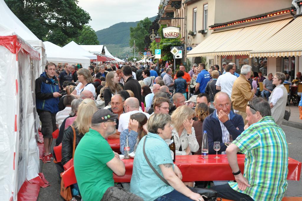 Hotel Gasthof Schuster Und Gaestehaus Ruedesheim am Rhein Ngoại thất bức ảnh
