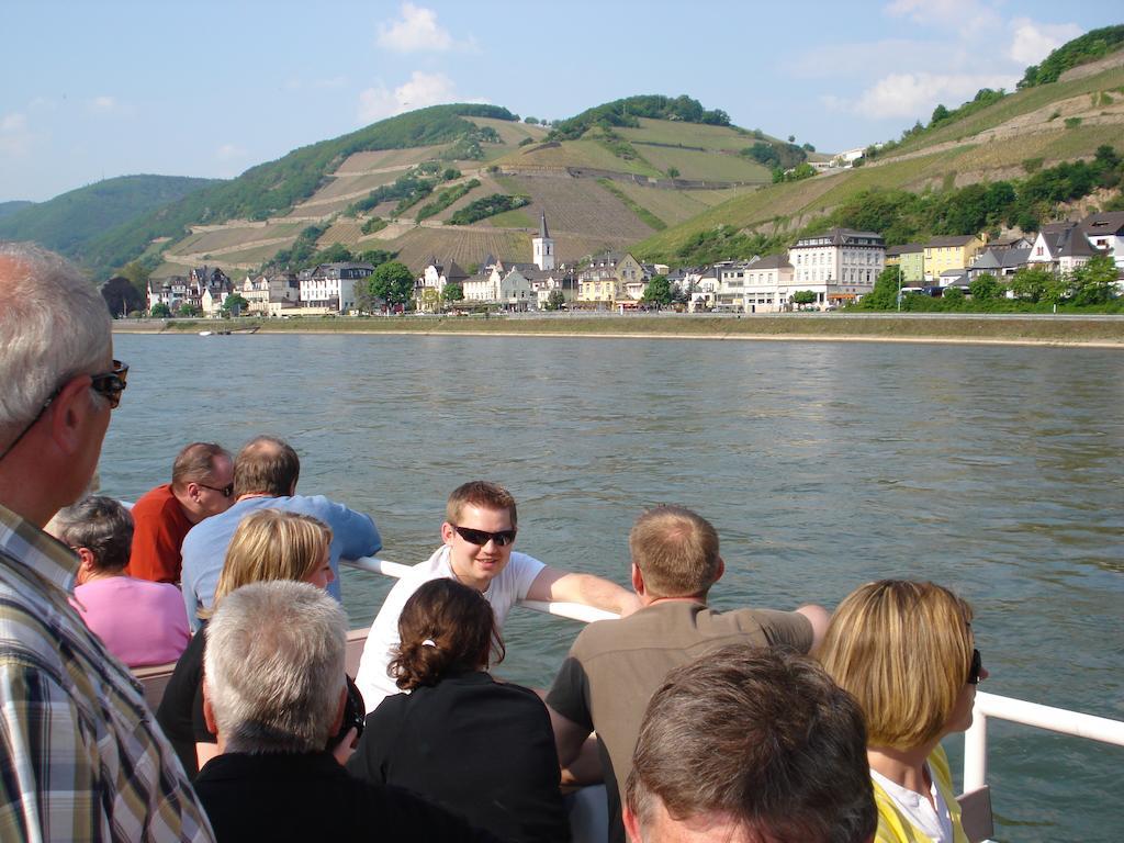 Hotel Gasthof Schuster Und Gaestehaus Ruedesheim am Rhein Ngoại thất bức ảnh