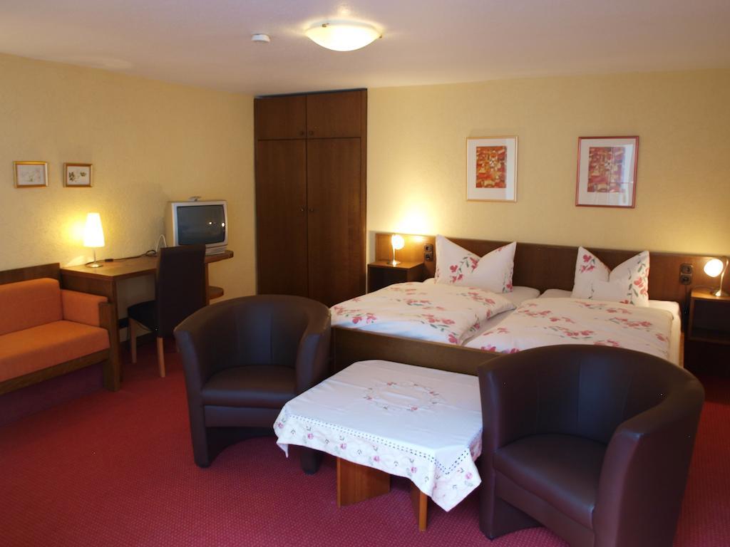 Hotel Gasthof Schuster Und Gaestehaus Ruedesheim am Rhein Phòng bức ảnh