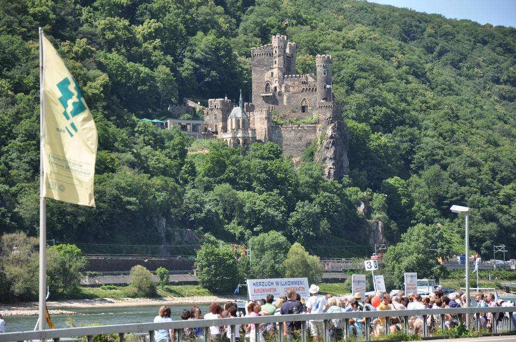 Hotel Gasthof Schuster Und Gaestehaus Ruedesheim am Rhein Ngoại thất bức ảnh